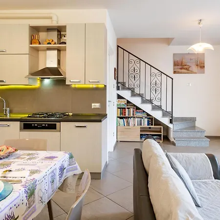 Vakantiehuis Carmen By Interhome Brissago-Valtravaglia