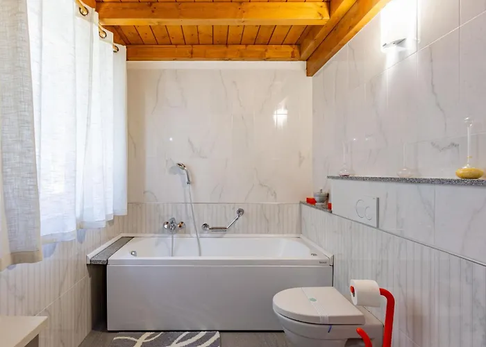 Nyaraló Carmen By Interhome